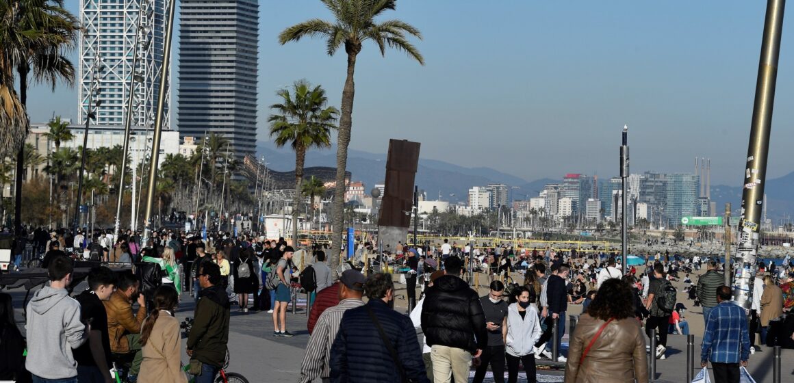Pandémie ou endémie l'Espagne lance le débat sur le covid_19 Pandémie ou endémie l'Espagne lance le débat sur le covid_19