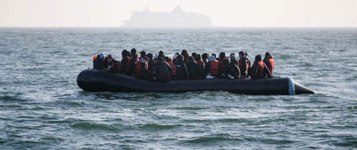 Nouvel accord entre Paris et Londres contre les traversées de migrants dans la Manche Nouvel accord entre Paris et Londres contre les traversées de migrants dans la Manche