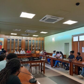Basse-Terre se réjouit ce 7 décembre d'accueillir 24 jeunes en service civique. Photo: Ville de Basse-Terre Basse-Terre se réjouit ce 7 décembre d'accueillir 24 jeunes en service civique. Photo: Ville de Basse-Terre