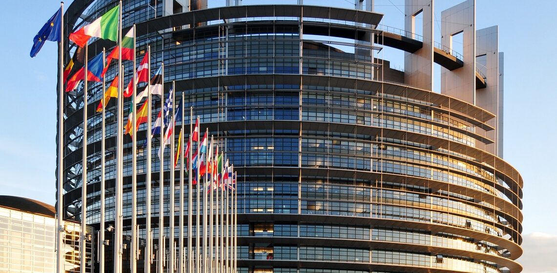 Parlement européen à Strasbourg (Bas-Rhin). Parlement européen à Strasbourg (Bas-Rhin).