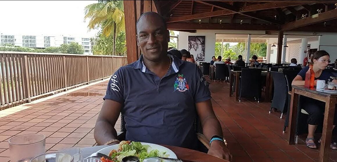 Cette photo non datée et non localisée, remise par la famille de Steeve Rouyar et obtenue le 8 septembre 2025, montre le ressortissant français Steeve Rouyar, arrêté au Togo après avoir été accusé de participation à des manifestations anti-gouvernementales. Photo : Handout / Steeve Rouyar's family / AFP Cette photo non datée et non localisée, remise par la famille de Steeve Rouyar et obtenue le 8 septembre 2025, montre le ressortissant français Steeve Rouyar, arrêté au Togo après avoir été accusé de participation à des manifestations anti-gouvernementales. Photo : Handout / Steeve Rouyar's family / AFP