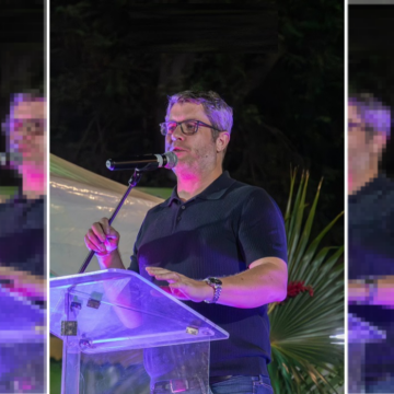 Olivier Nicolas, premier secrétaire de la fédération guadeloupéenne du Parti socialiste, en campagne à Vieux-Habitants en soutien du candidat maire sortant Jules Otto réélu à l’issu du premier tour de l’élection municipales le 15 mars 2026. Photo : DR Olivier Nicolas, premier secrétaire de la fédération guadeloupéenne du Parti socialiste, en campagne à Vieux-Habitants en soutien du candidat maire sortant Jules Otto réélu à l’issu du premier tour de l’élection municipales le 15 mars 2026. Photo : DR