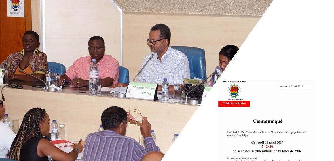 Éric Jalton en conseil municipal en 2019 à la mairie de Abymes. Photomontage avec le communiqué d’invitation à assister à l’assemblée. Éric Jalton en conseil municipal en 2019 à la mairie de Abymes. Photomontage avec le communiqué d’invitation à assister à l’assemblée.