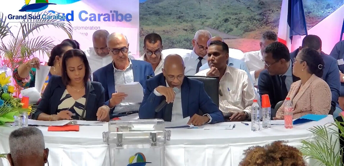 L’assemblée communautaire de la communauté d’agglomération Grand sud caraïbes a installé ses instances dirigeantes le 8 avril 2026. Photo : Capture écran Communauté Grand Sud Caraibe
