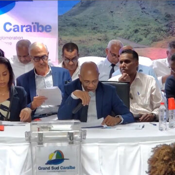 L’assemblée communautaire de la communauté d’agglomération Grand sud caraïbes a installé ses instances dirigeantes le 8 avril 2026. Photo : Capture écran Communauté Grand Sud Caraibe L’assemblée communautaire de la communauté d’agglomération Grand sud caraïbes a installé ses instances dirigeantes le 8 avril 2026. Photo : Capture écran Communauté Grand Sud Caraibe
