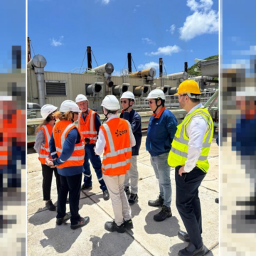 Visite de la CRE à Saint-Barthélemy. La délégation, accompagnée d’EDF, a inspecté la centrale électrique avant d’échanger avec le président Xavier Lédée sur la transition énergétique de l’île, au cœur des réflexions sur la reconstruction et l'intégration des énergies renouvelables. Photo : Collectivité de Saint-Barthélemy